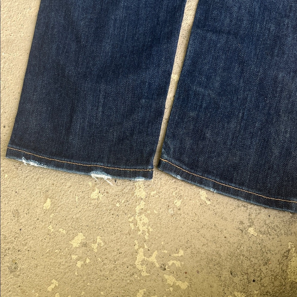 Like new Lucky Brand Dark Blue Skinny Jeans - Picture 16 of 16